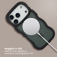 Selencia Wavy Backcover met MagSafe Apple iPhone 17 Pro - Zwart