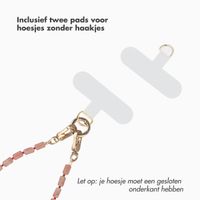 Selencia Rivièra MagSafe Backcover met afneembare haakjes voor de Apple iPhone 16 Pro - Bold Burgundy + Sorbet Pop Polskoord - Pink