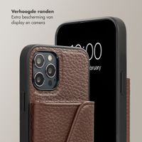 Selencia Sera Telefoonhoes met Koord en Envelop Pashouder Apple iPhone 12 Pro - Chocolate Brown