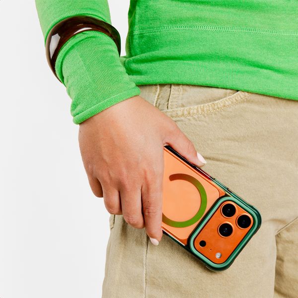Selencia Gradient Backcover met MagSafe Apple iPhone 16 Pro Max - Groen / Bruin