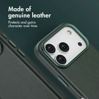Accezz Leather Back Cover with MagSafe Apple iPhone 17 Pro - Cedar Green