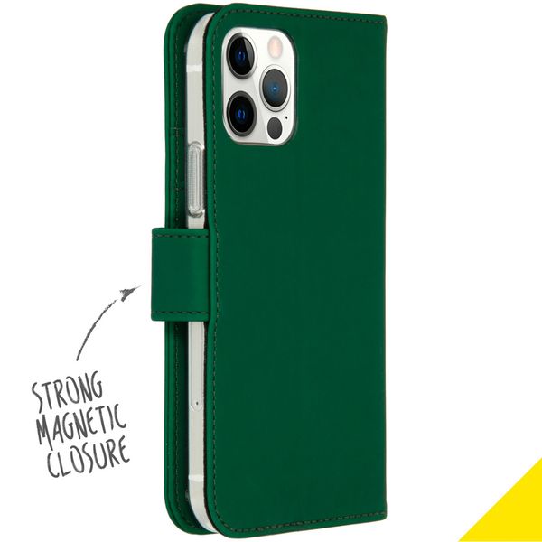 Accezz Wallet Softcase Bookcase iPhone 12 (Pro) - Groen