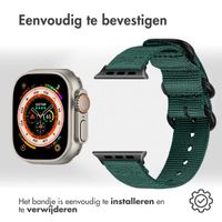 imoshion Nylon bandje Apple Watch Series 1-10 / SE / Ultra (2) - 42/44/45/46/49 mm - Donkergroen