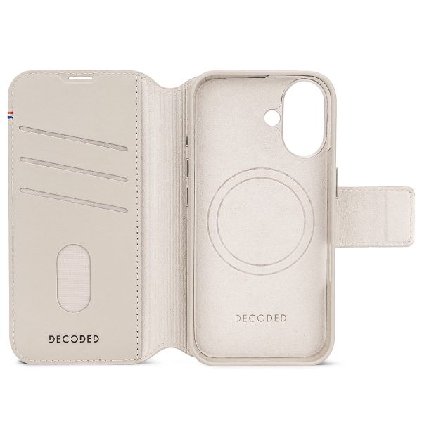 Decoded 2 in 1 Leather Detachable Wallet MagSafe Apple iPhone 16 - Clay