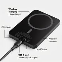 Selencia Vivid Powerbank 5,000 mAh - Wireless Powerbank - Compatible with MagSafe and Qi - Black / Wavy Swirl Pink Plum