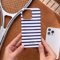 Burga Tough Backcover Apple iPhone 16e - Old Money