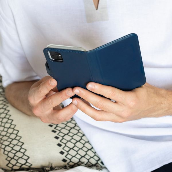 Selencia Echt Leren Bookcase Apple iPhone 11 - Blauw