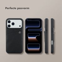 Selencia Riva Backcover met Pashouder Apple iPhone 17 Pro - Zwart