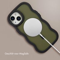 Selencia Wavy Backcover met MagSafe Apple iPhone 15 - Zwart