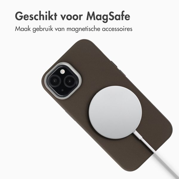 Accezz Mesh Backcover met MagSafe Apple iPhone 15 - Bruin