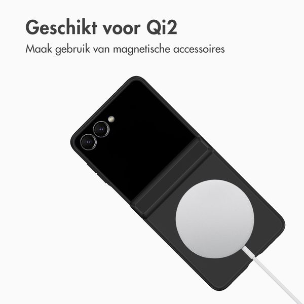 Accezz Color Backcover met MagSafe en Ringstand Samsung Galaxy Z Flip 8 - Zwart