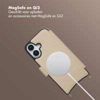 Selencia Riva Bookcase met MagSafe en Koord Apple iPhone 17 - Beige