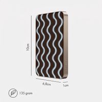 Selencia Vivid Powerbank 5.000 mAh - Draadloze Powerbank - MagSafe en Qi - Desert Gold / Wavy Baby Choco