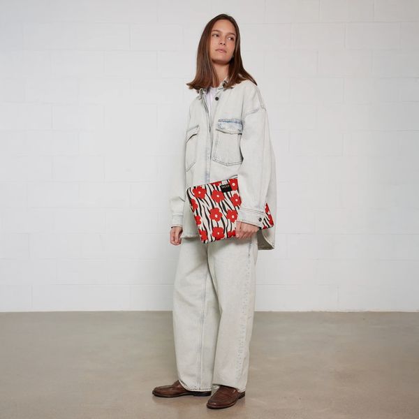 8474406995734_schuinaanzicht_x_1