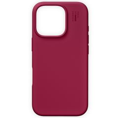 iDeal of Sweden Silicone Case Apple iPhone 16 Pro - Cranberry