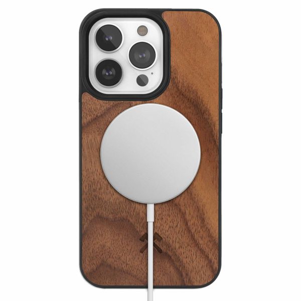 Woodcessories Bumper Case MagSafe iPhone 15 Pro - Walnut