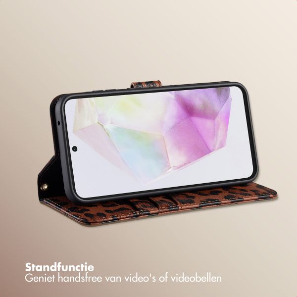 Selencia Sabi Bookcase met Panterprint Samsung Galaxy A35 - Mocha Brown