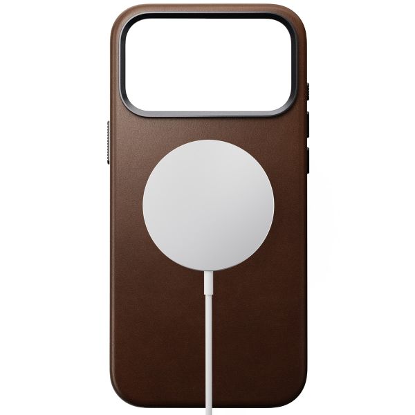 Nomad Traditional Leather Backcover met MagSafe Apple iPhone 17 Pro Max - Bruin