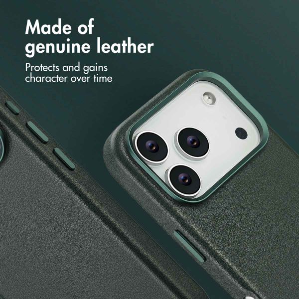 Accezz Leather Back Cover with MagSafe Apple iPhone 17 Pro - Cedar Green