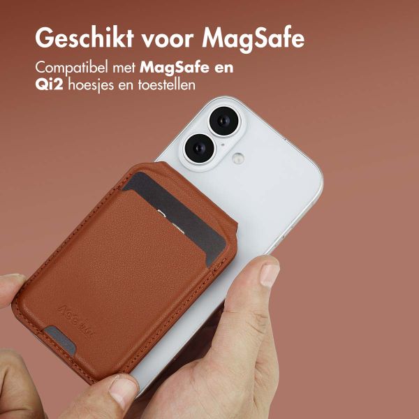Accezz Leren Wallet met standaard - Geschikt voor MagSafe en Qi2 - Sienna Brown