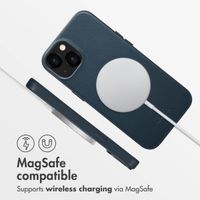 Accezz MagSafe Leather Backcover Apple iPhone 13 - Nightfall Blue