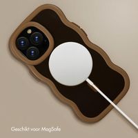 Selencia Wavy Backcover met MagSafe Apple iPhone 13 Pro - Mocha Brown