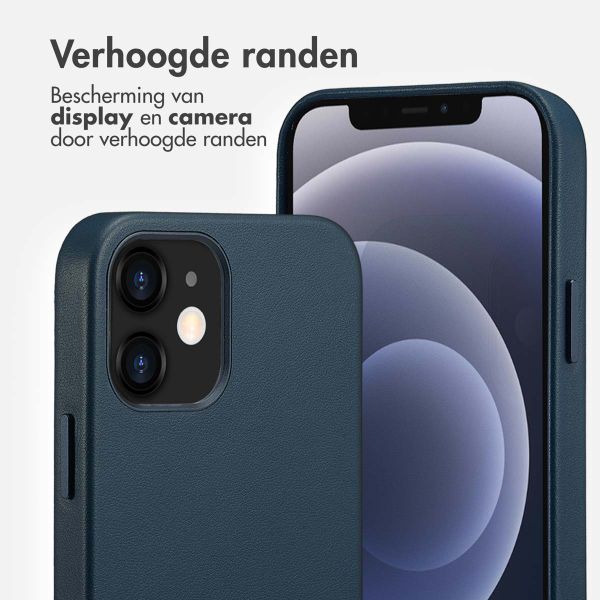 Accezz MagSafe Leather Backcover Apple iPhone 12 (Pro) - Nightfall Blue