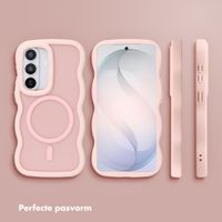 Selencia Wavy Backcover met MagSafe Samsung Galaxy S26 - Soft Pink