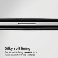 Accezz Leather laptop sleeve 15 inch - Black