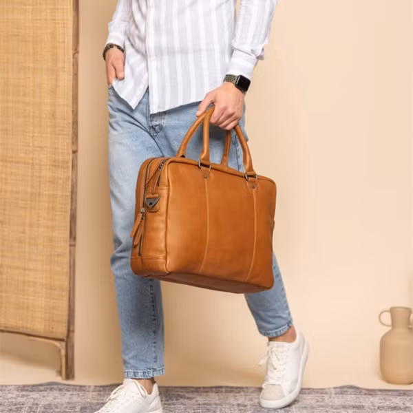 The Chesterfield Brand Boston Laptoptas 15-15,6 inch - Echt leer - Cognac