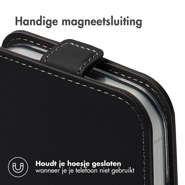 Accezz Flipcase Apple iPhone 17 Pro - Zwart