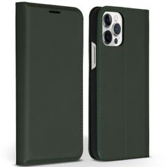 Accezz Premium Leather Slim Bookcase Apple iPhone 12 (Pro) - Groen