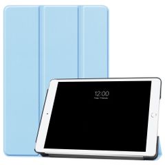 imoshion Trifold Bookcase Apple iPad 9 (2021) 10.2 inch / iPad 8 (2020) 10.2 inch / iPad 7 (2019) 10.2 inch - Lichtblauw