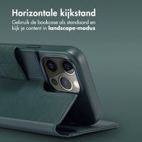 Accezz Leather Bookcase 2-in-1 met MagSafe Apple iPhone 15 Pro Max - Cedar Green