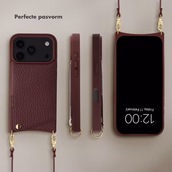 Selencia Nova Telefoonhoes met Koord en Pashouder Apple iPhone 18 Pro / 17 Pro - Bold Burgundy