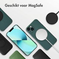 imoshion Color Backcover met MagSafe Apple iPhone 13 - Donkergroen
