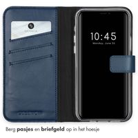 Selencia Echt Lederen Bookcase iPhone 12 (Pro) - Blauw