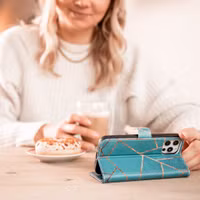 imoshion Design Softcase Bookcase Apple iPhone 13 Pro - Blue Graphic