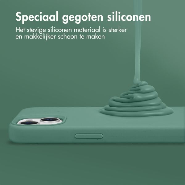 Accezz Liquid Silicone Backcover met MagSafe Apple iPhone 16 - Donkergroen