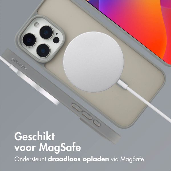 imoshion Color Guard Backcover met MagSafe iPhone 15 Pro Max - Grijs