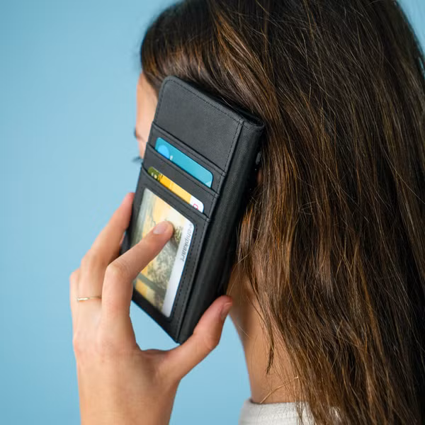 imoshion Luxe Bookcase Motorola Edge Plus - Bruin