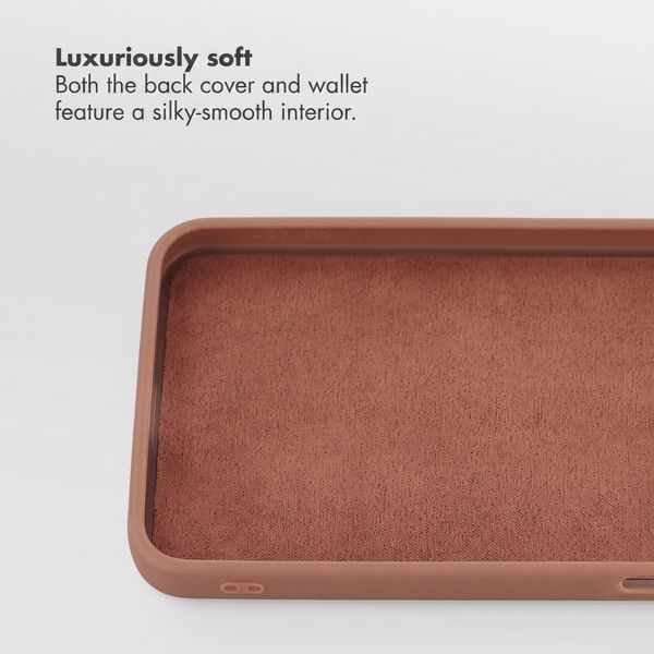 Accezz Edge detachable Bookcase with MagSafe Samsung Galaxy A27 (5G) - Brown