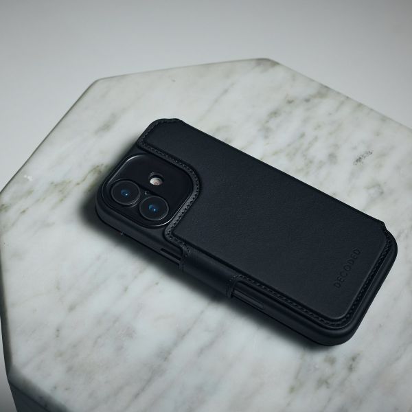 Decoded 2 in 1 Leather Detachable Wallet MagSafe Apple iPhone 17 Pro Max - Solid Clay