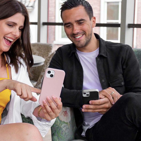 Accezz Liquid Silicone Backcover Samsung Galaxy Z Fold 4 - Zwart