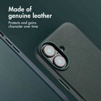 Accezz Leather Back Cover with MagSafe Apple iPhone 16 - Cedar Green