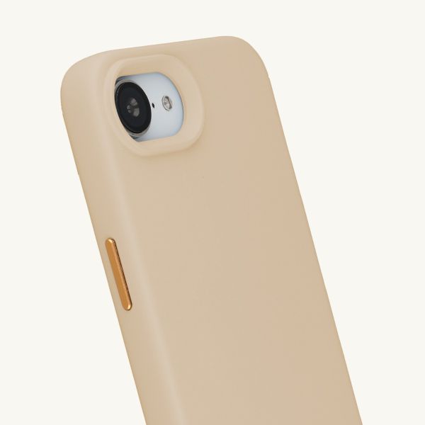 Selencia Rivièra MagSafe Backcover met afneembare haakjes voor de Apple iPhone 17e / 16e - Milky Latte + Satin Stone Polskoord - Brown