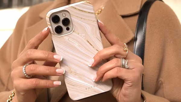 Burga Tough Backcover Apple iPhone 15 Pro - Full Glam