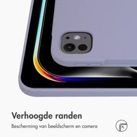 Accezz Liquid Silicone Backcover met penhouder Apple iPad Pro 13 (2025) M5 / (2024) M4 - Lila