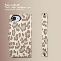 Selencia Sabi Bookcase with Leopard Print Apple iPhone 17e / 16e - Soft Ivory