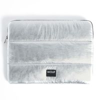 Wouf Quilted Laptop hoes 13-14 inch - Laptopsleeve - Glossy Silver